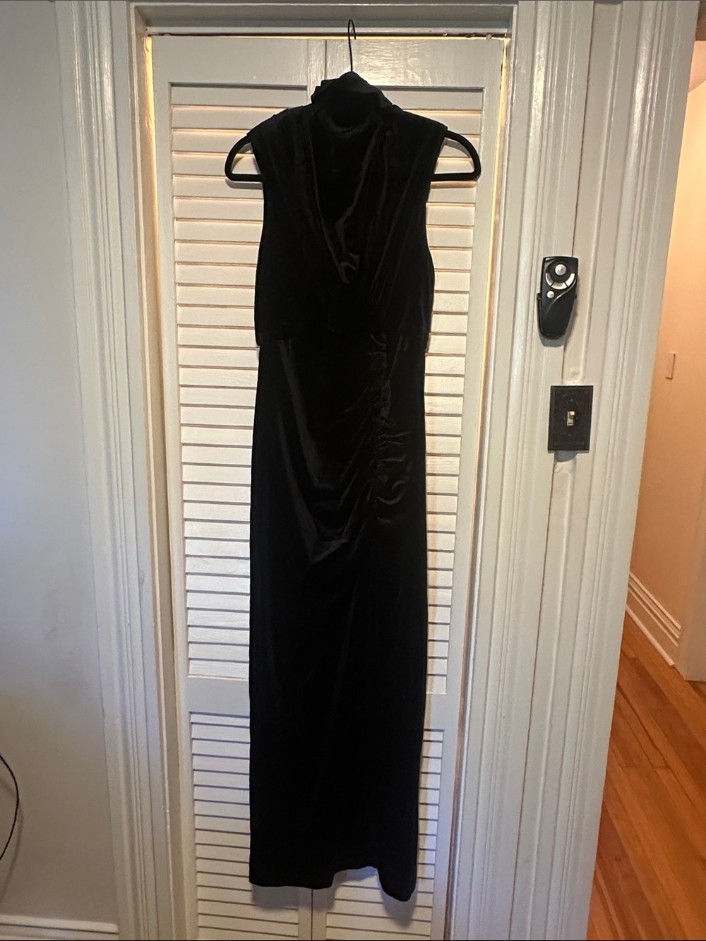 Elegant Black Velvet Sleeveless High Neck Black Tie Winter Dress